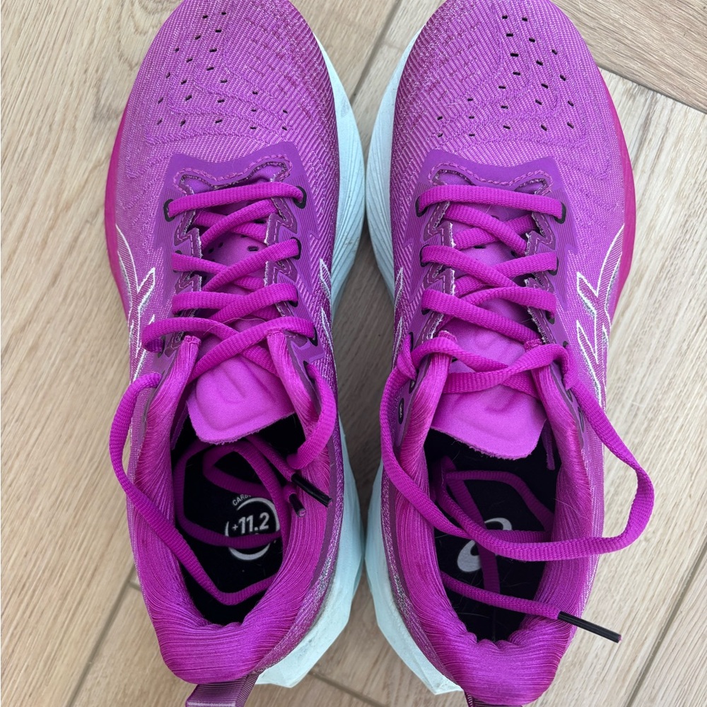 Women's ASICS Novablast 4